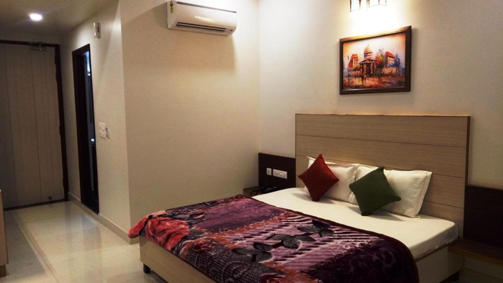 Alankrita Suites & Party Halls Meerut Luaran gambar