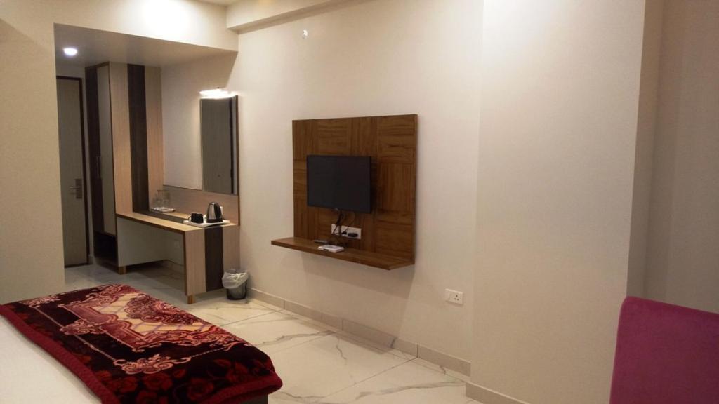 Alankrita Suites & Party Halls Meerut Luaran gambar